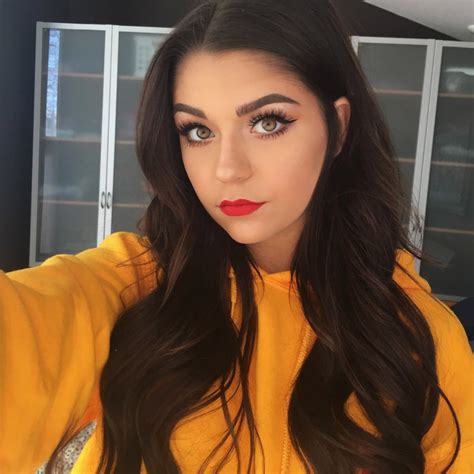 andrea youtuber|Andrea Russett